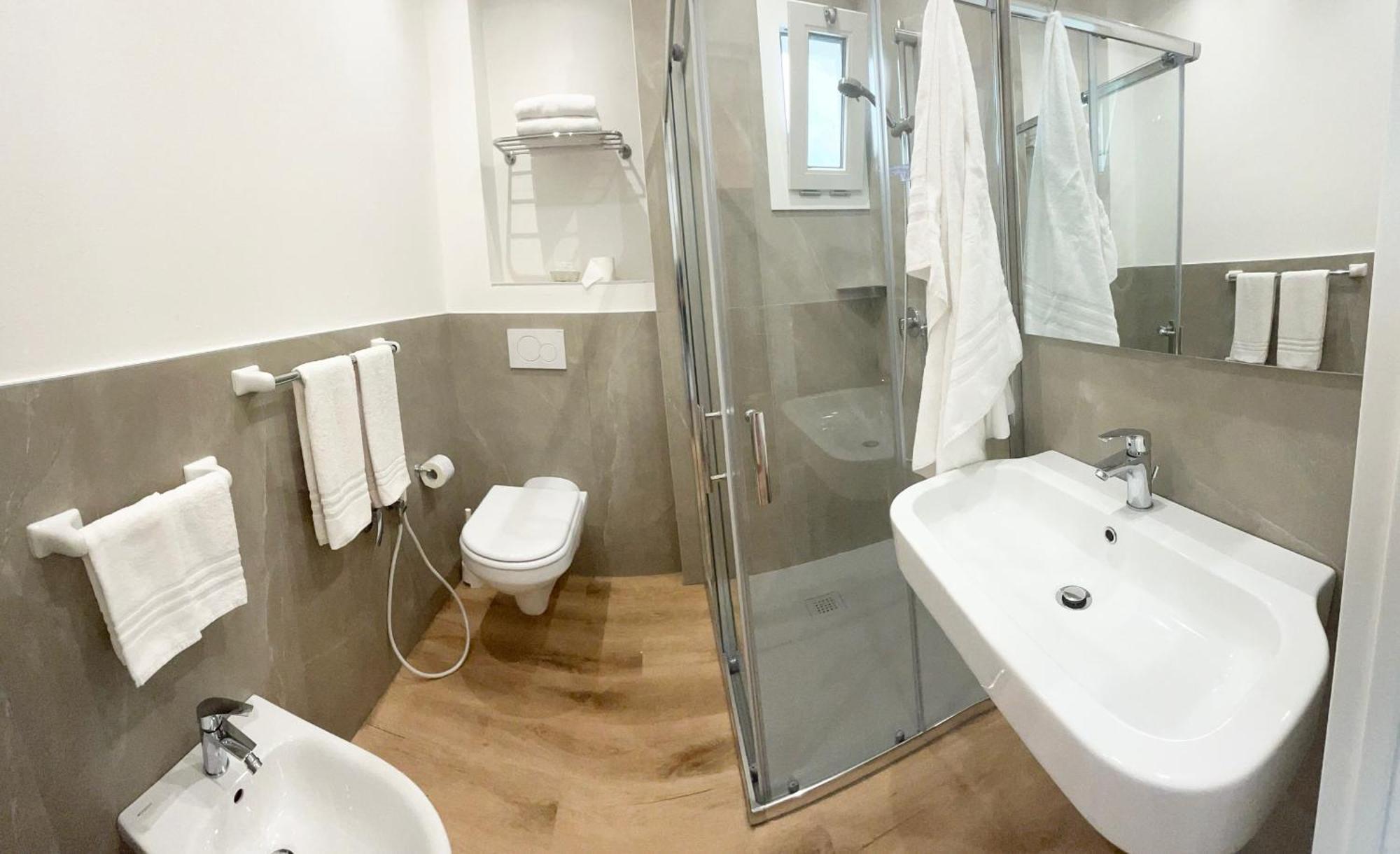Hotel Niagara Cattolica Kültér fotó